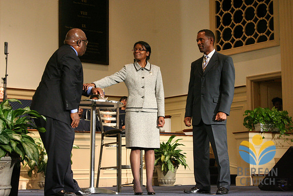 01-03-2015 "The Connection" Divine Worship Service